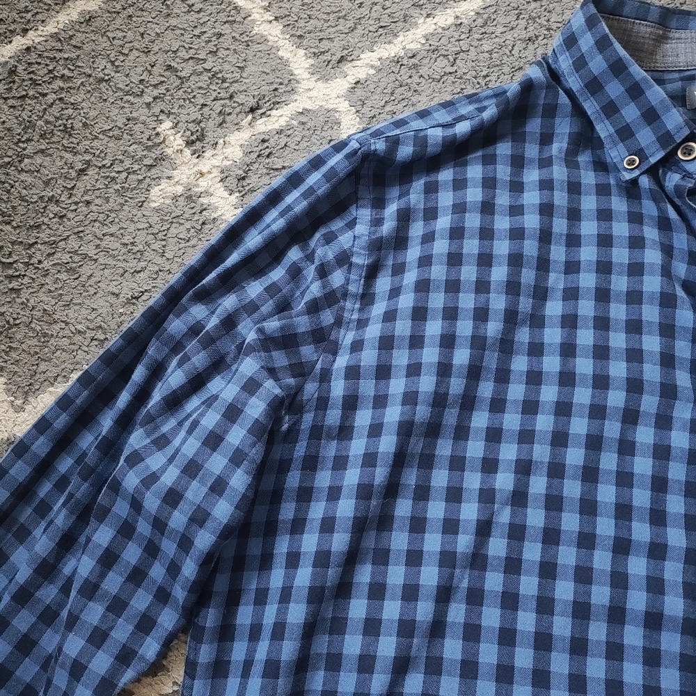 Men’s Van Heusen Never Tuck Slim Fit Shirt Size x large neck 17- 17.5 - Picture 3 of 7